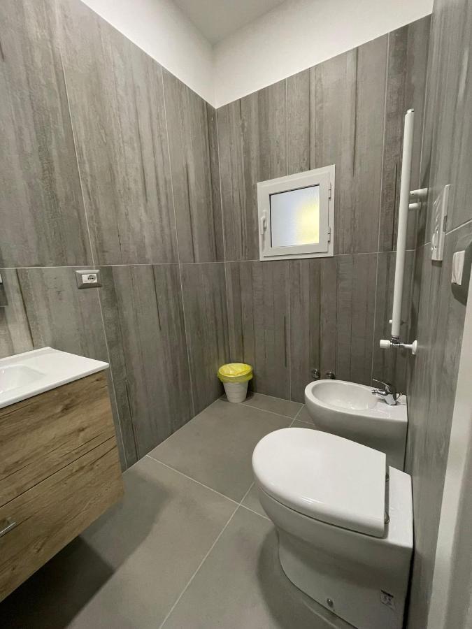 3rooms Chiaia 2