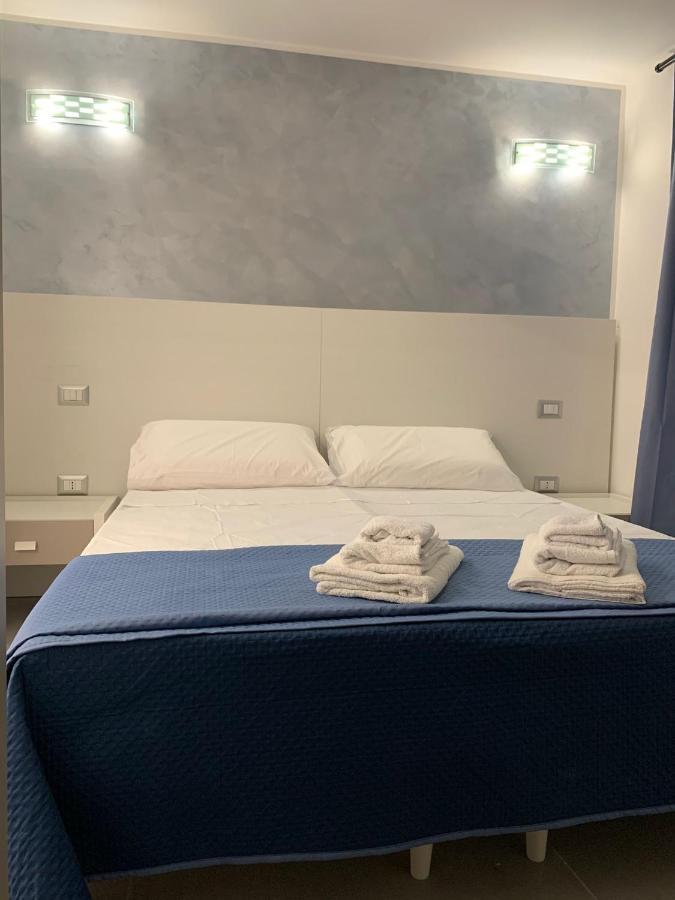 Bed & Breakfast 3rooms Chiaia 2 Napoli