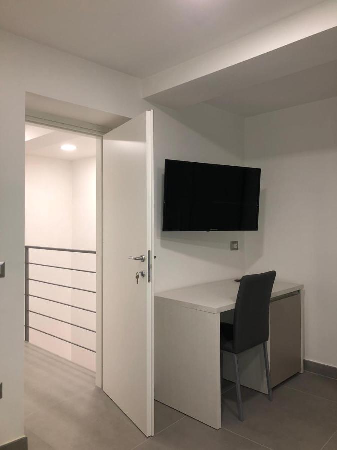 3rooms Chiaia 2 Bed & Breakfast 3*