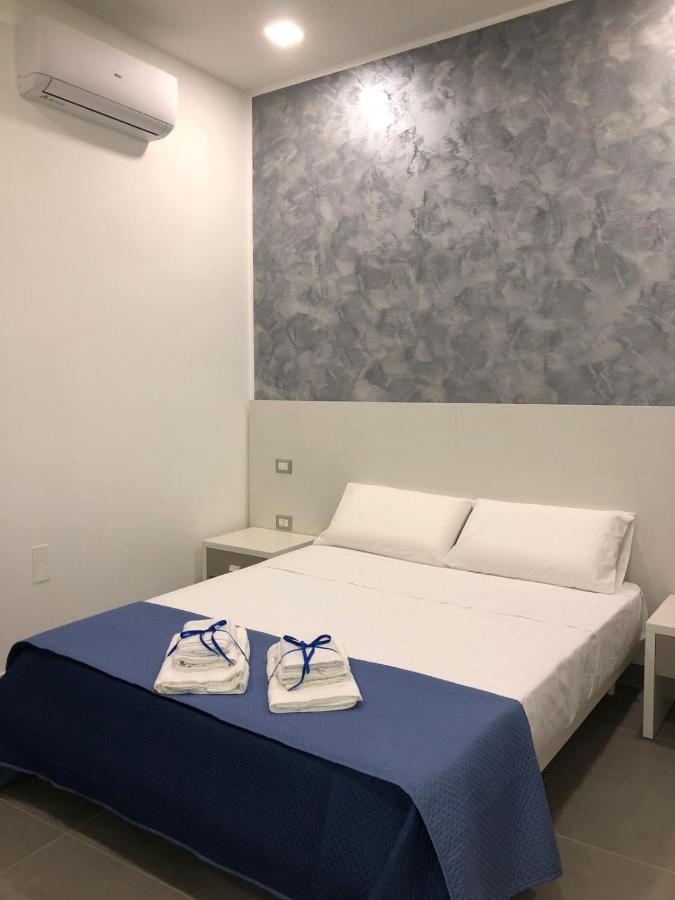 3rooms Chiaia 2 Bed & Breakfast Napoli